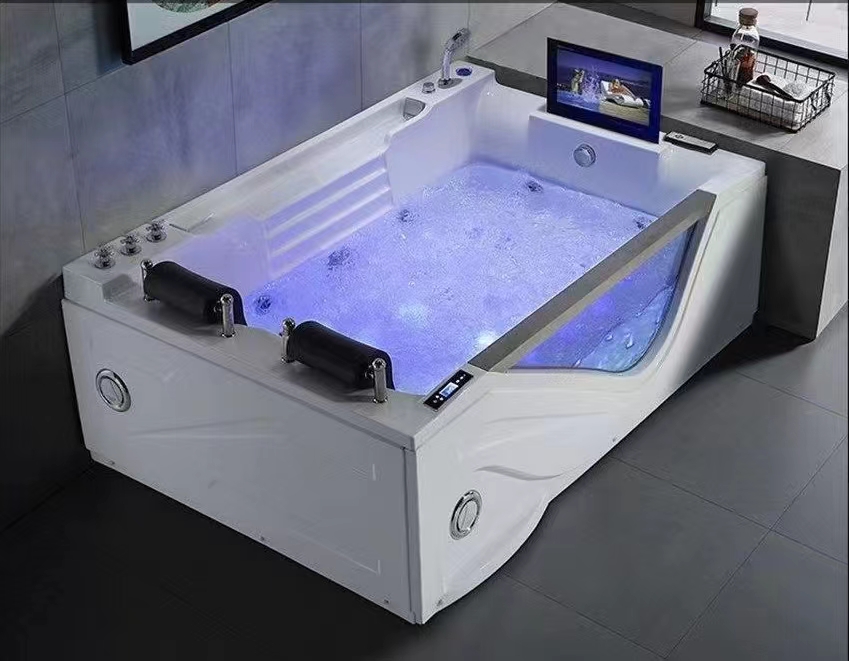 Whirlpool Bathtub Hirossy Jacu - огляд і ціна W Spa & Wellness